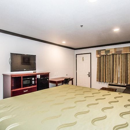 Americas Best Value Inn Fort Worth Esterno foto