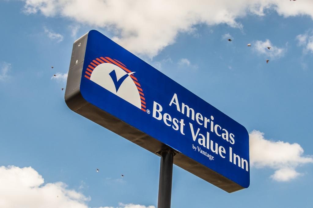 Americas Best Value Inn Fort Worth Esterno foto