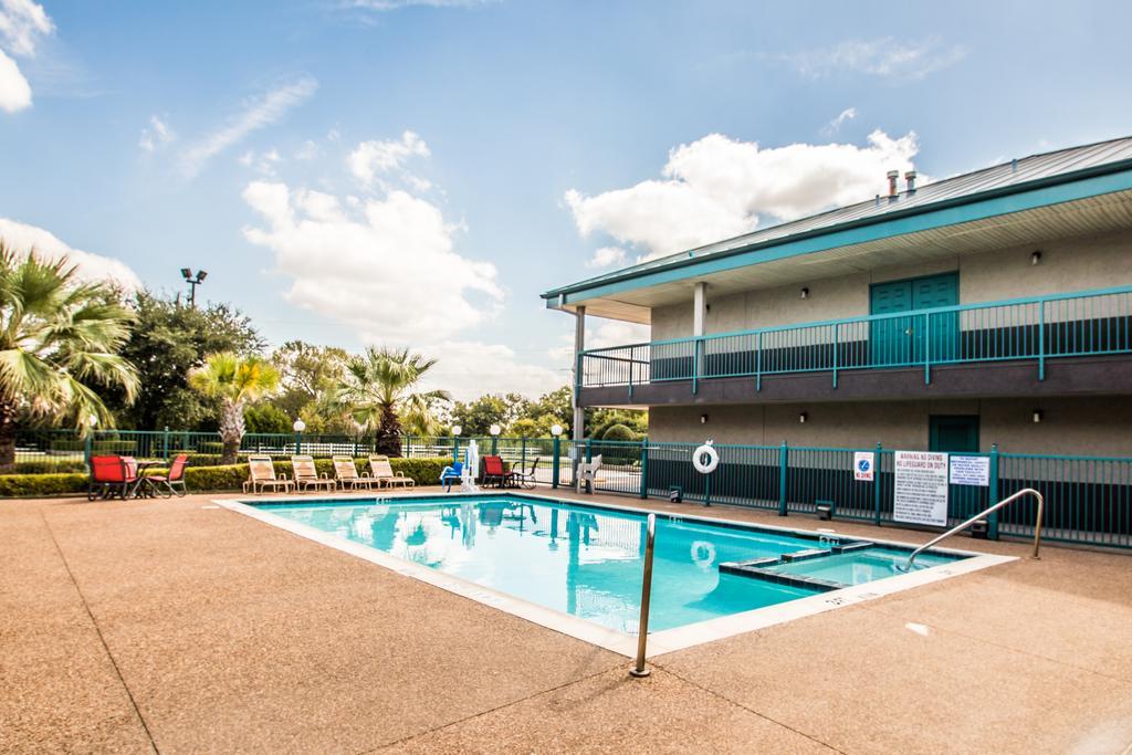 Americas Best Value Inn Fort Worth Esterno foto