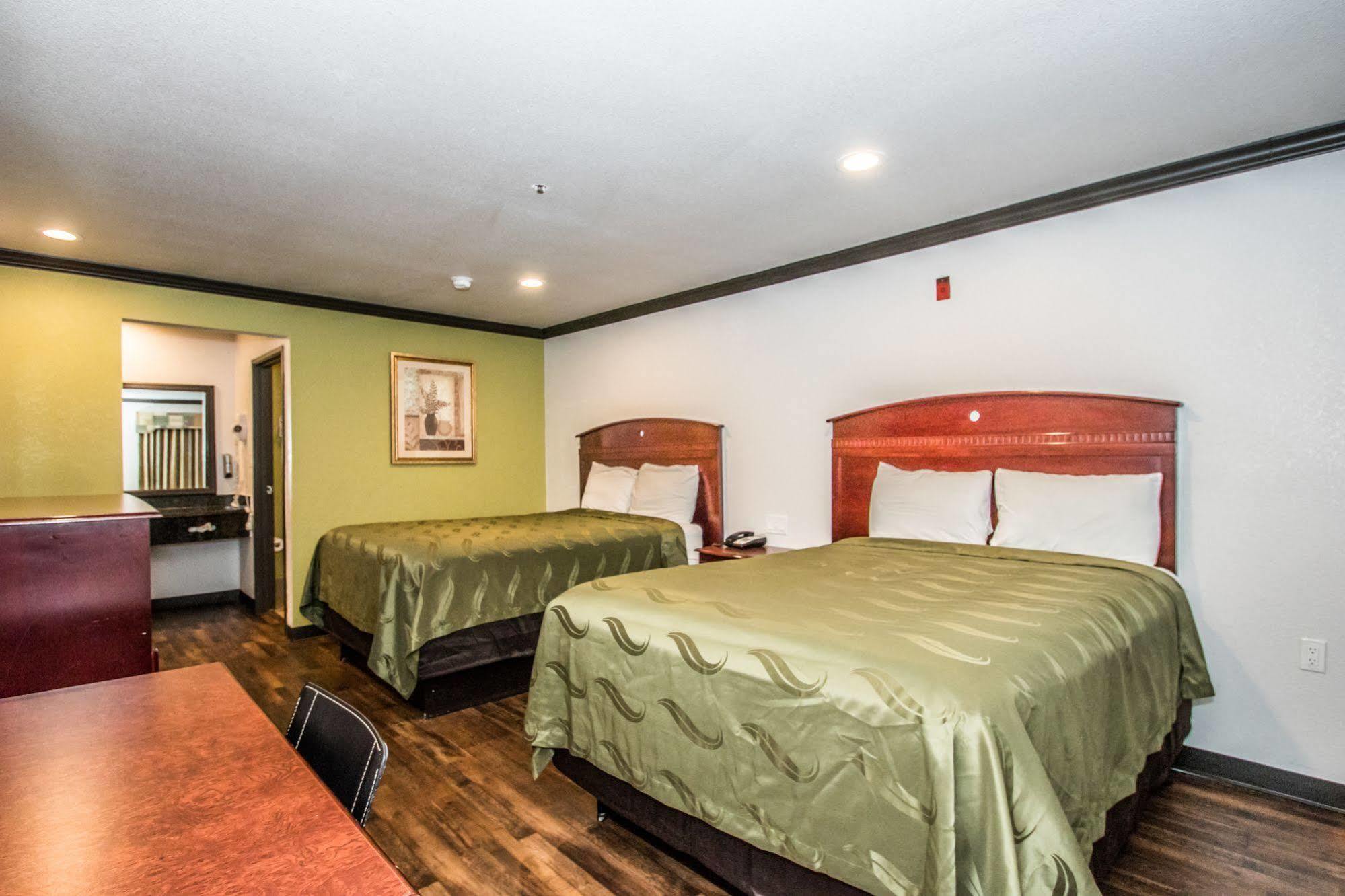Americas Best Value Inn Fort Worth Esterno foto