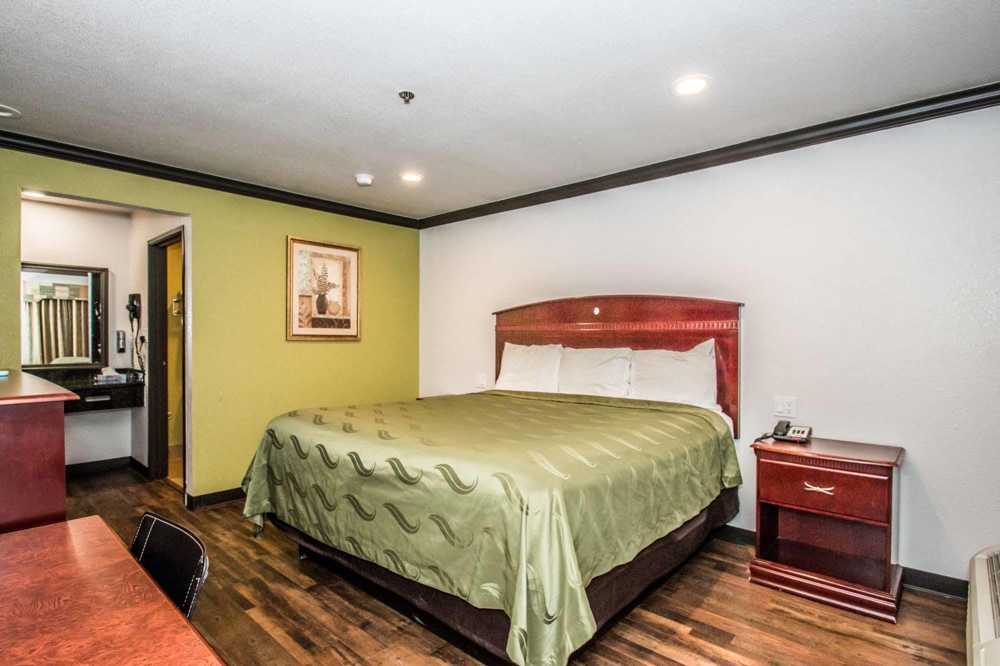 Americas Best Value Inn Fort Worth Esterno foto